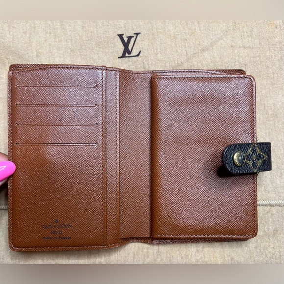 Authentic Louis Vuitton Wallet - Picture 3 of 6
